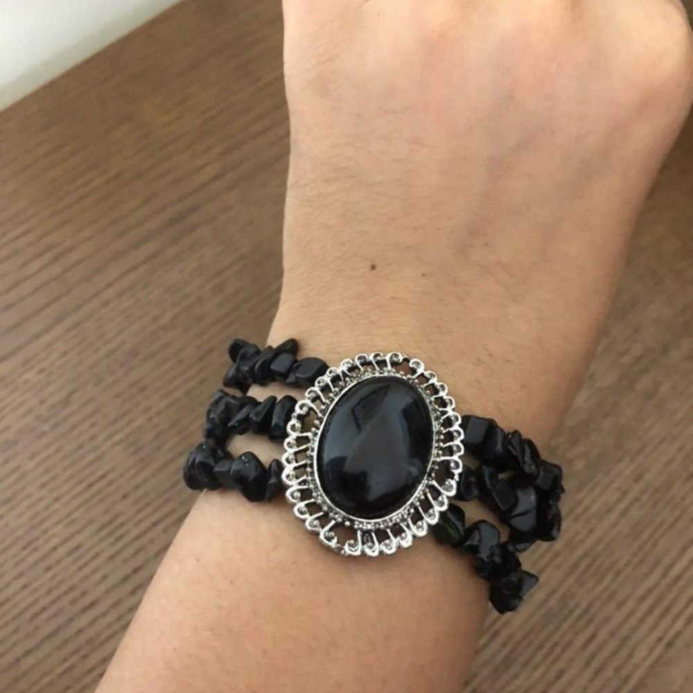 Black onyx triple strand bracelet NWOT